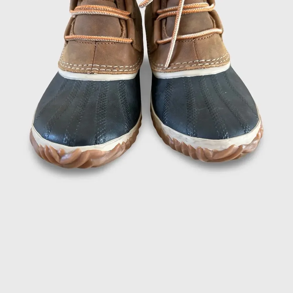 Sorel Brown and Black Leather Winter Rain Boots